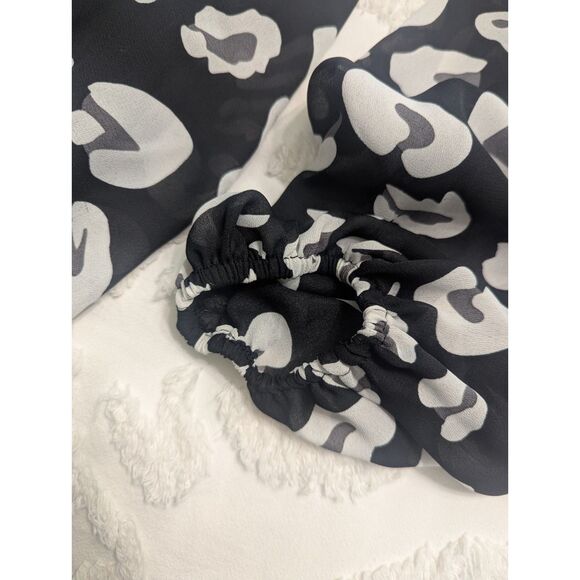 🖤 Show Me Your Mumu Jamie Tunic Black & Grey Animal Print – Size L - Picture 6 of 9